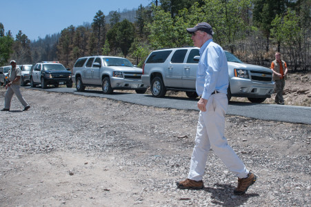 Sen. John McCain arrives to survey Wallow Fire damage.